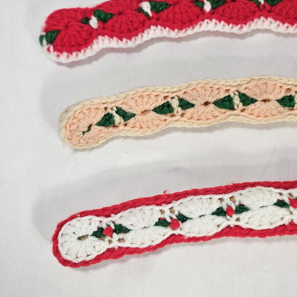 VTG Lot of 3 Yarn Covered Wood Hangers Crochet Knit Handmade 70’s Boho - Picture 3 of 4